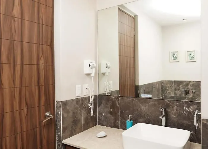 Luxury 3br Pool And Gym In Roma Apartment