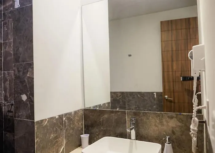 Luxury 3br Pool And Gym In Roma Apartment